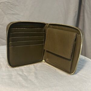Madewell Green Leather Wallet with Zipper Closure